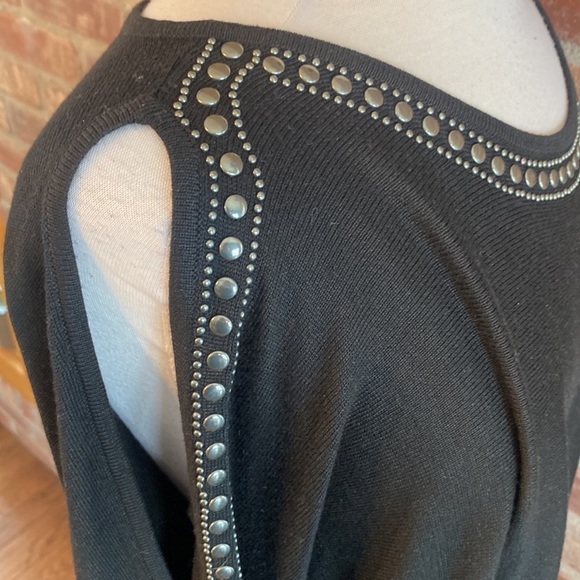 Design 365 1X black long open shoulder sleeve sweater - Picture 8 of 9